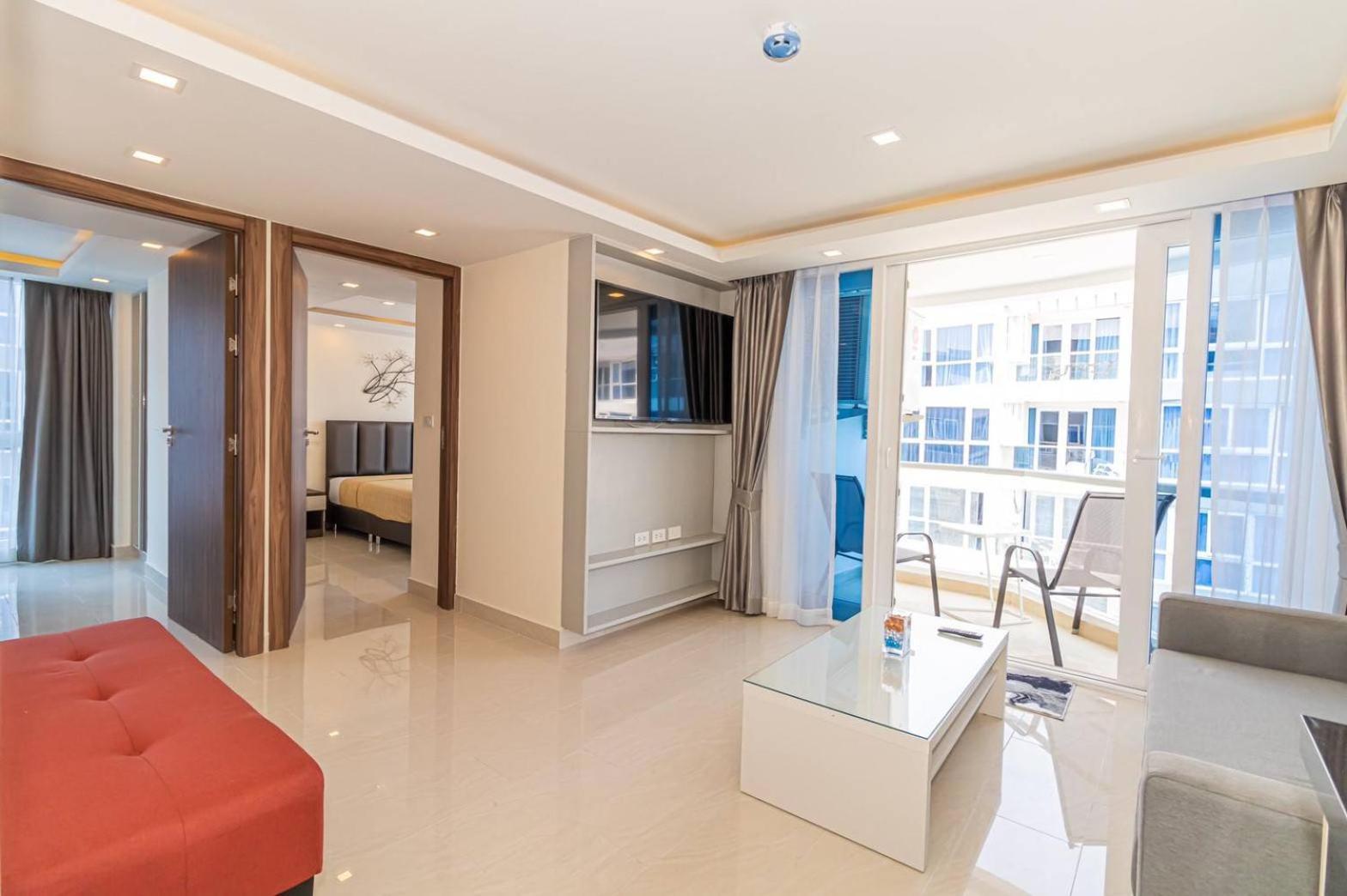 Grand Avenue By Fantasea Beach Pattaya Room photo